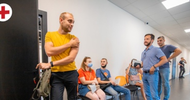 Колективне вакцинування групи EDS