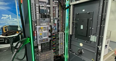 Q-360: Модульна зарядна станція майбутнього для електромобілів